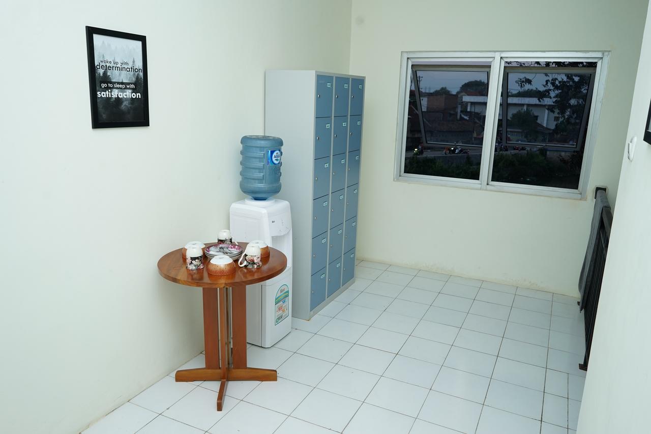 Ds Colive Layur Kota Lama Semarang Exteriör bild